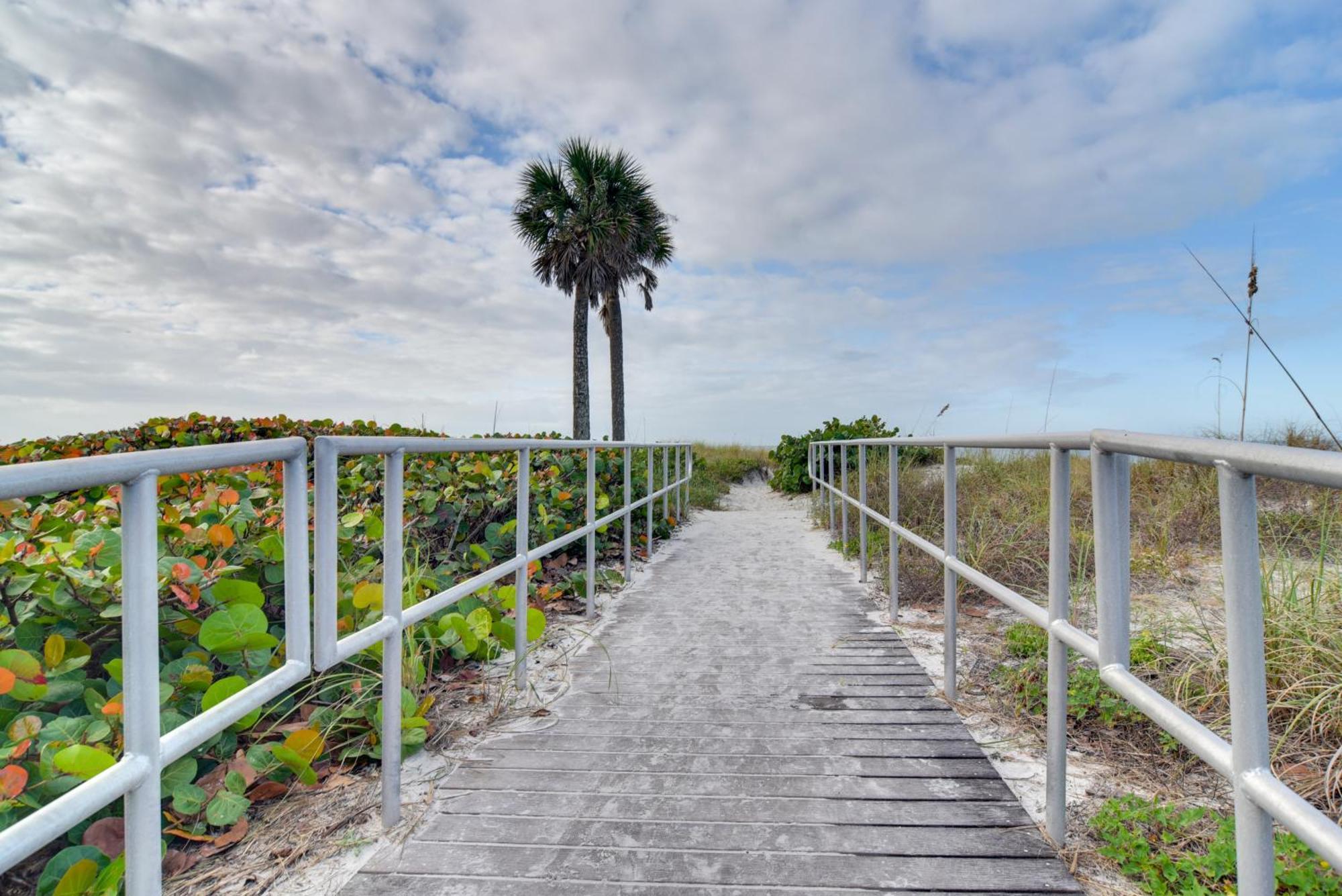 Condo With Community Pool - Walk To Madeira Beach! St. Pete Beach Ngoại thất bức ảnh